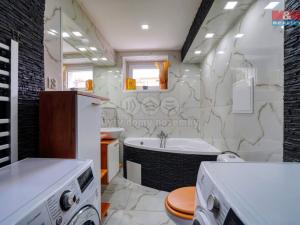 Prodej bytu 2+1, Ostrov, Šafaříkova, 55 m2