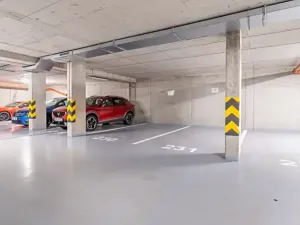 Pronájem garážového stání, Praha - Dejvice, Lindleyova, 15 m2