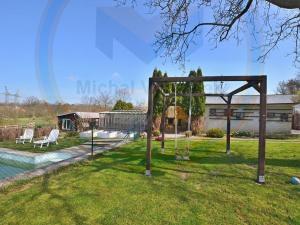 Prodej rodinného domu, Chržín, 220 m2