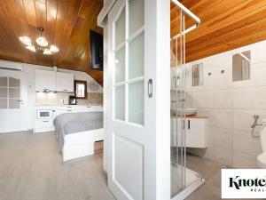 Prodej vinného sklepa, Velké Bílovice, 72 m2