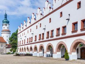 Prodej kanceláře, Nové Město nad Metují, Husovo náměstí, 730 m2