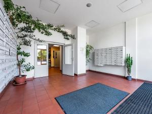 Prodej bytu 2+kk, Praha - Strašnice, Vinohradská, 56 m2