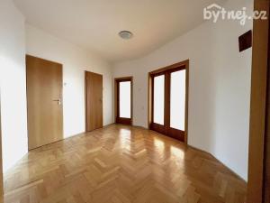 Pronájem bytu 3+1, Olomouc, Kaštanová, 120 m2