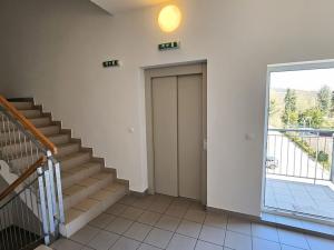 Prodej bytu 2+kk, Beroun - Beroun-Město, V Zahradách, 73 m2