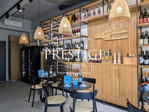 Pronájem restaurace, Praha - Košíře, Naskové, 45 m2