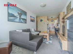 Prodej bytu 2+kk, Praha - Horní Měcholupy, Milánská, 49 m2