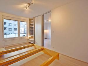 Pronájem bytu 2+kk, Praha - Stodůlky, Klementova, 58 m2
