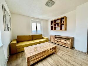 Pronájem bytu 3+1, Teplice, Slovenská, 76 m2