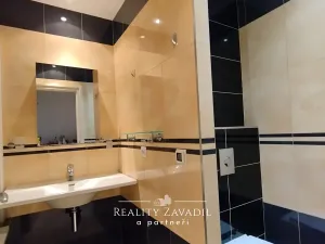Pronájem bytu 2+1, Praha - Záběhlice, Bramboříková, 59 m2