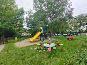Pronájem bytu 2+1, Praha - Záběhlice, Bramboříková, 59 m2