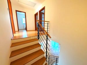 Prodej rodinného domu, Větrušice, Skalní, 140 m2