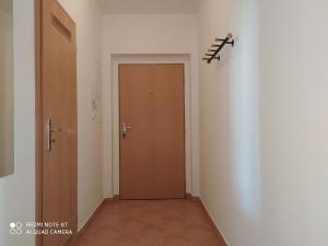 Pronájem bytu 2+kk, Praha - Kunratice, Merhoutova, 54 m2