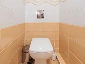 Prodej rodinného domu, Klešice, 365 m2