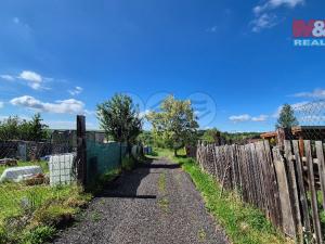 Prodej pozemku pro bydlení, Hrušovany, 30076 m2