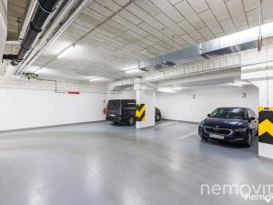 Prodej garážového stání, Praha - Vinohrady, Perucká, 18 m2