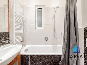 Pronájem bytu 2+kk, Praha - Bubeneč, Jugoslávských partyzánů, 60 m2