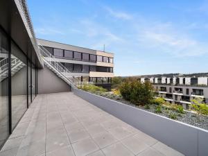 Pronájem kanceláře, Praha - Libeň, Menclova, 1380 m2