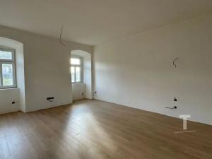 Prodej činžovního domu, Žďárná, 700 m2