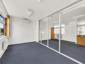 Pronájem kanceláře, Praha - Libeň, Na žertvách, 257 m2