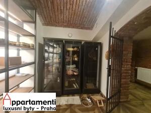 Pronájem restaurace, Praha - Staré Město, Veleslavínova, 150 m2