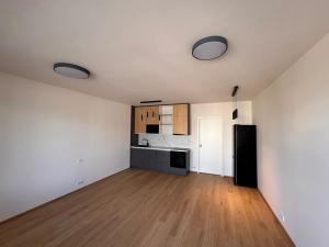 Pronájem bytu 1+kk, Praha - Velká Chuchle, Na hvězdárně, 36 m2