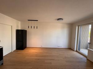 Pronájem bytu 1+kk, Praha - Velká Chuchle, Na hvězdárně, 36 m2