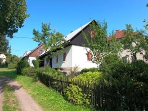 Prodej rodinného domu, Pecka, 300 m2
