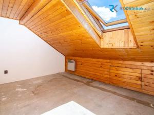 Prodej rodinného domu, Baška, 350 m2
