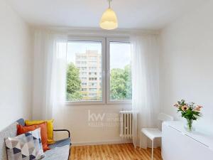 Pronájem bytu 2+kk, Praha - Prosek, Lovosická, 25 m2