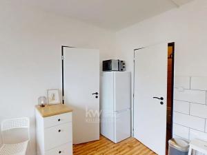 Pronájem bytu 2+kk, Praha - Prosek, Lovosická, 25 m2
