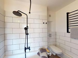 Pronájem bytu 2+kk, Praha - Prosek, Lovosická, 25 m2
