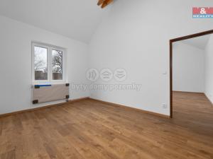 Prodej bytu 2+kk, Slatiňany, Na Ostrově, 79 m2