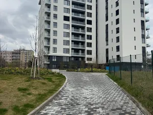 Pronájem bytu 2+kk, Praha, V třešňovce, 57 m2