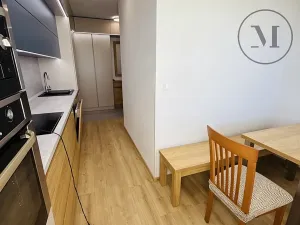Pronájem bytu 2+1, Jindřichův Hradec, sídliště Vajgar, 55 m2
