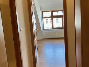 Pronájem bytu 2+kk, Praha, Bělohorská, 53 m2