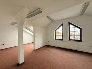 Pronájem kanceláře, Nymburk, Náměstí Přemyslovců, 167 m2