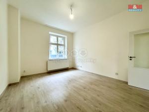 Pronájem bytu 1+1, Poděbrady, Hakenova, 38 m2
