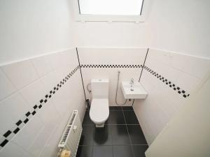 Pronájem bytu 2+kk, Praha - Vokovice, K Červenému vrchu, 60 m2