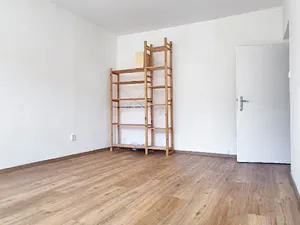 Pronájem bytu 2+1, Praha - Záběhlice, Přesličková, 53 m2