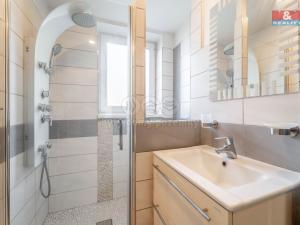Prodej bytu 3+1, Tmaň, Sídliště, 62 m2