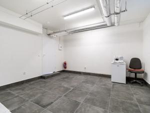 Pronájem obchodního prostoru, Praha - Kobylisy, Bergerova, 26 m2