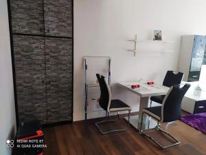 Prodej bytu 3+1, Karlovy Vary, Vítězná, 66 m2