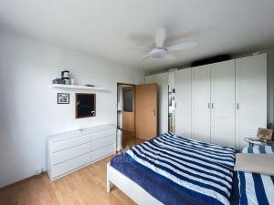 Pronájem bytu 2+kk, Praha - Liboc, Ruzyňská, 35 m2