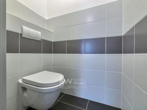 Prodej bytu 2+kk, Cheb, Na Nivách, 42 m2