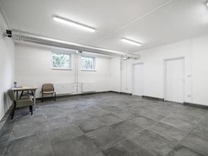 Pronájem obchodního prostoru, Praha - Kobylisy, Bergerova, 105 m2