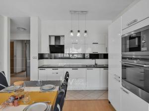 Prodej bytu 2+kk, Praha - Letňany, Chlebovická, 58 m2
