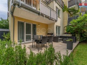 Prodej bytu 2+kk, Praha - Řeporyje, Wiesenthalova, 63 m2