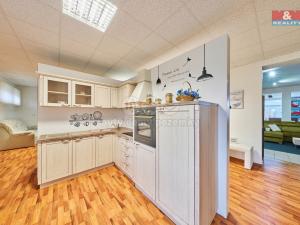 Pronájem obchodního prostoru, Trutnov - Poříčí, Polská, 327 m2