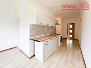 Pronájem bytu 2+1, Klášterec nad Ohří, Královéhradecká, 54 m2