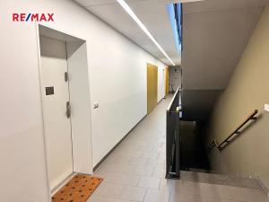 Pronájem bytu 2+kk, Praha - Modřany, Boženy Jandlové, 56 m2